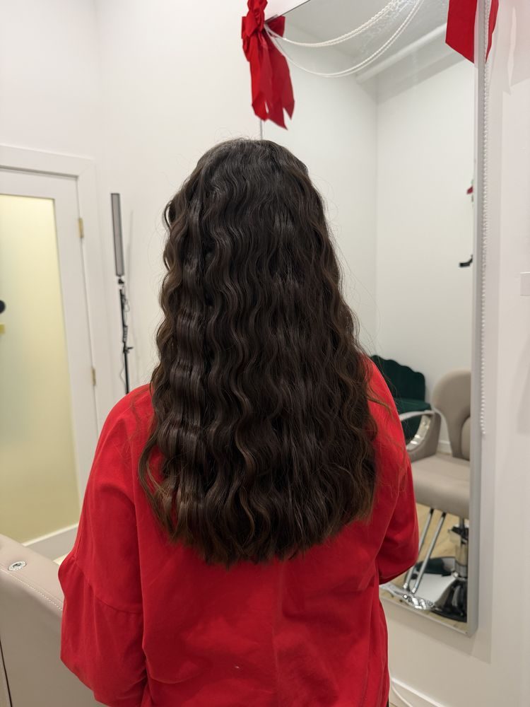 Long dark mermaid waves